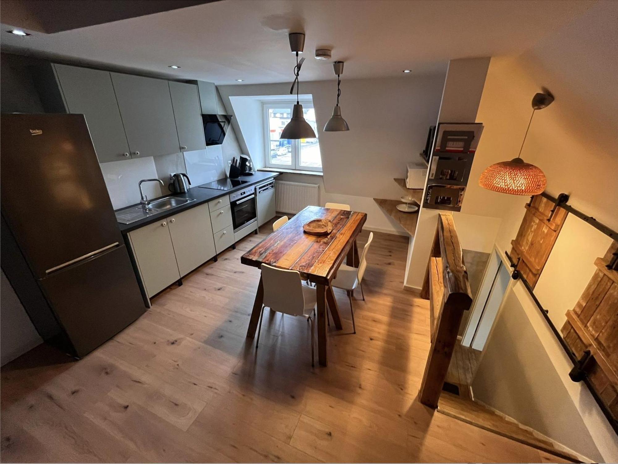 Bielefeld Zentral Komplette Fewo, 4 Schlafbereiche Bis Zu 8 Personen Exterior photo