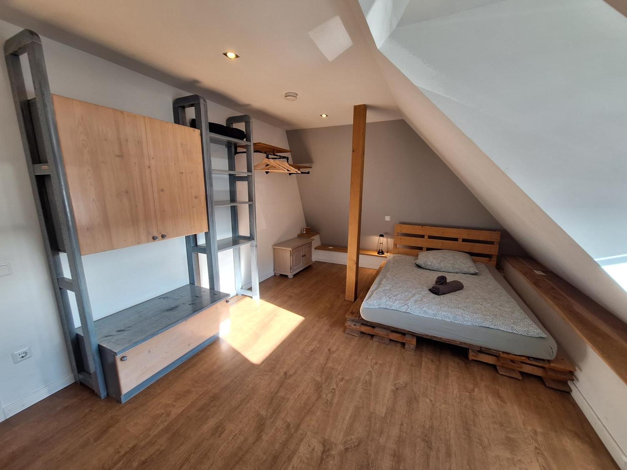 Bielefeld Zentral Komplette Fewo, 4 Schlafbereiche Bis Zu 8 Personen Exterior photo