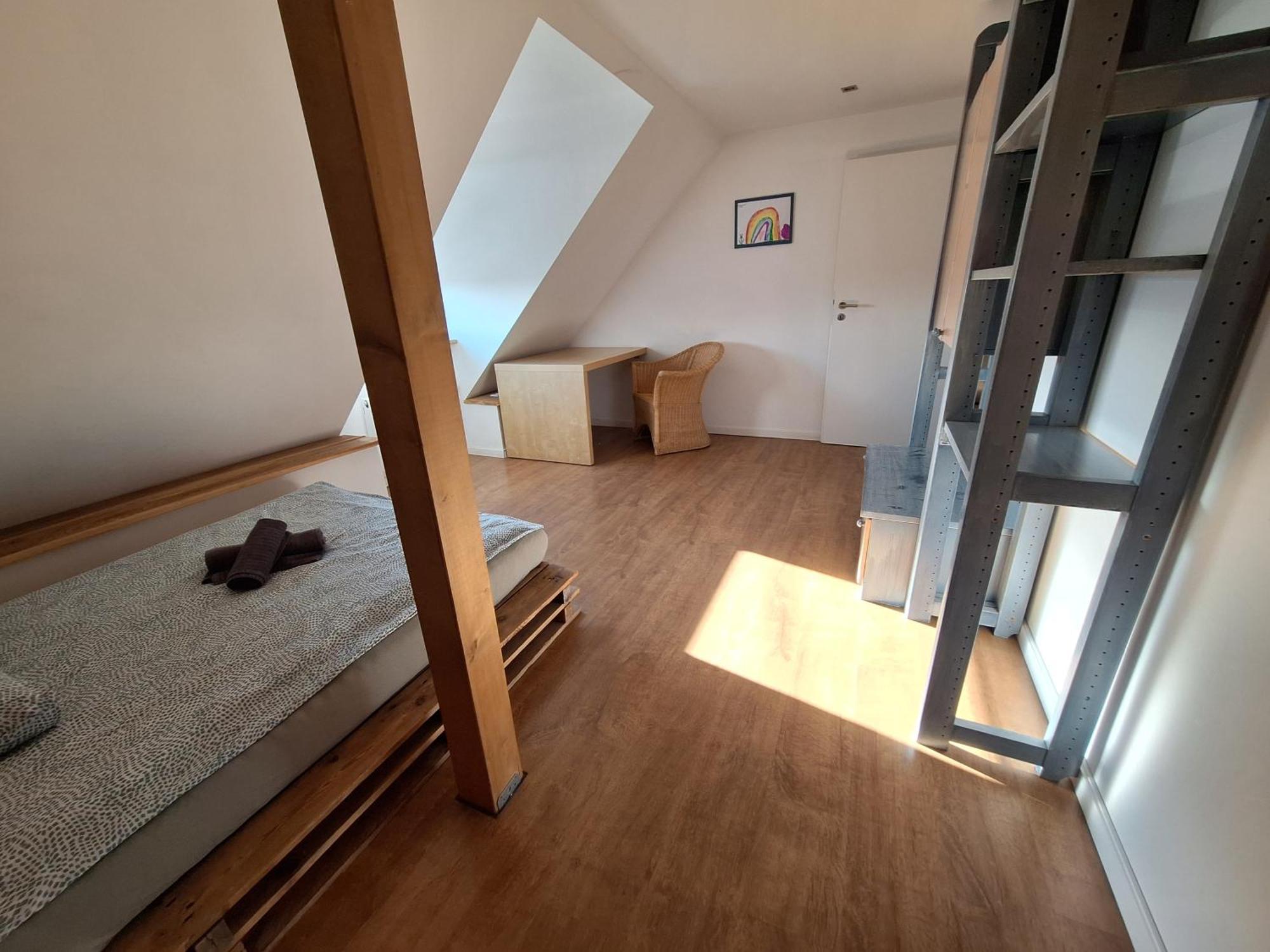 Bielefeld Zentral Komplette Fewo, 4 Schlafbereiche Bis Zu 8 Personen Exterior photo