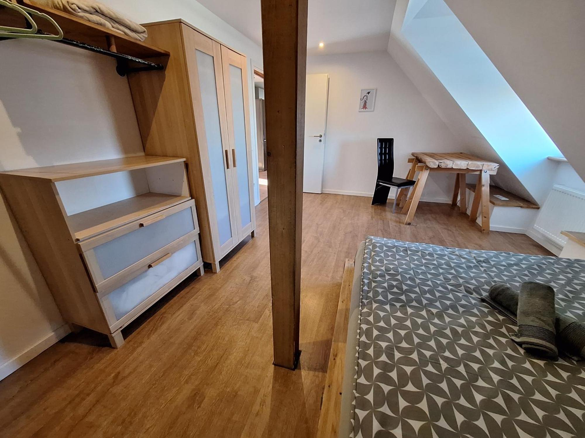 Bielefeld Zentral Komplette Fewo, 4 Schlafbereiche Bis Zu 8 Personen Exterior photo